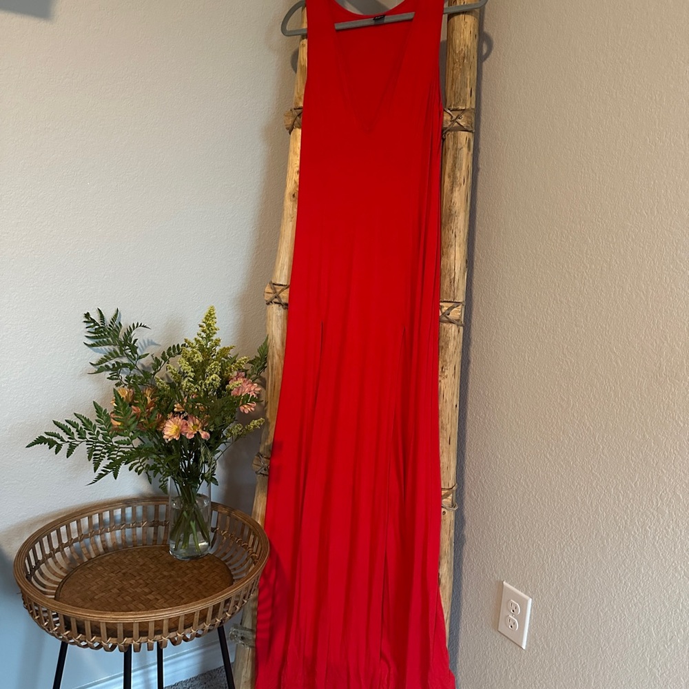 Elegant Red Maxi Dress